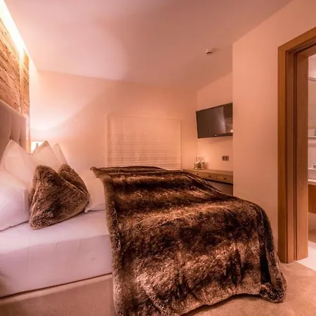 Chalet Circle Arlberg